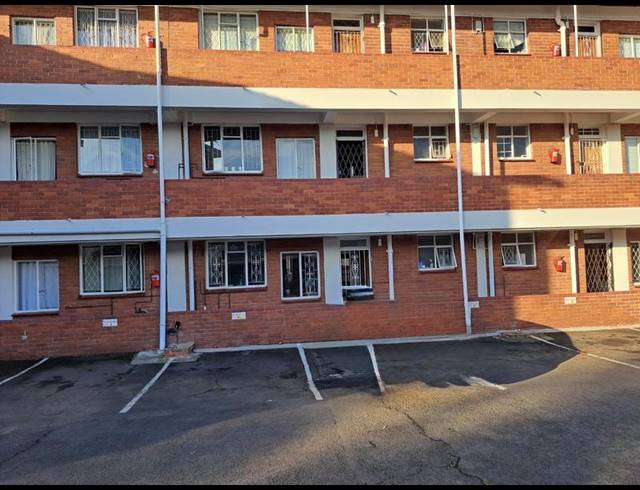 1 BEDROOM APARTMENT FOR SALE IN PELHAM